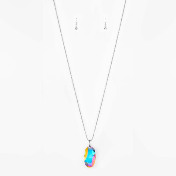 Paparazzi Iridescent Necklace - Picture 2 of 7